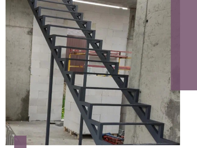 Демонтаж металлических лестниц в Сестрорецке быстро и безопасно