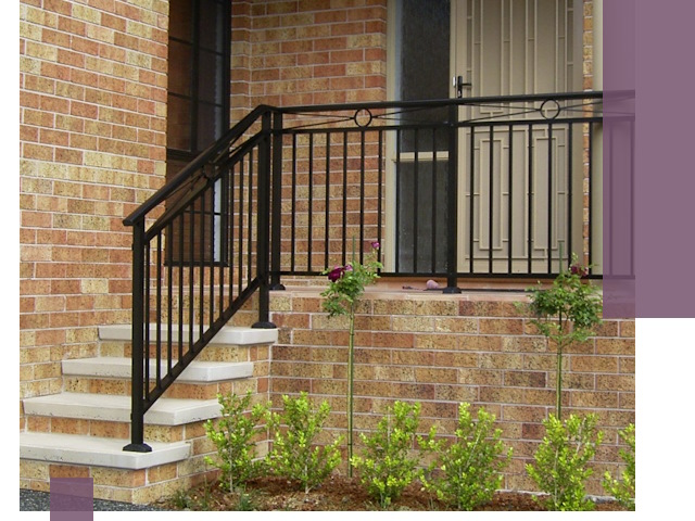 Уличные перила из металла под ключ в Сестрорецке