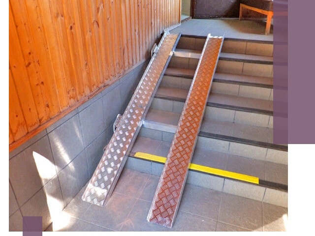 Складные пандусы под заказ и монтаж в Сестрорецке