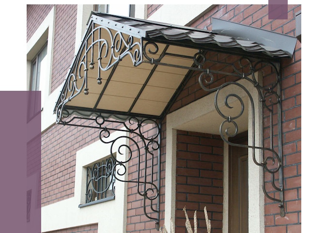 Двускатные козырьки в Сестрорецке под ключ от 12811 руб.