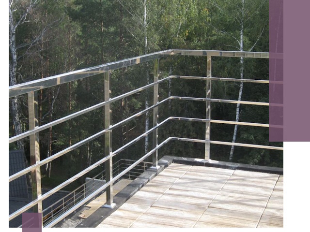 Парапеты из нержавеющей стали в Сестрорецке — изготовление и монтаж