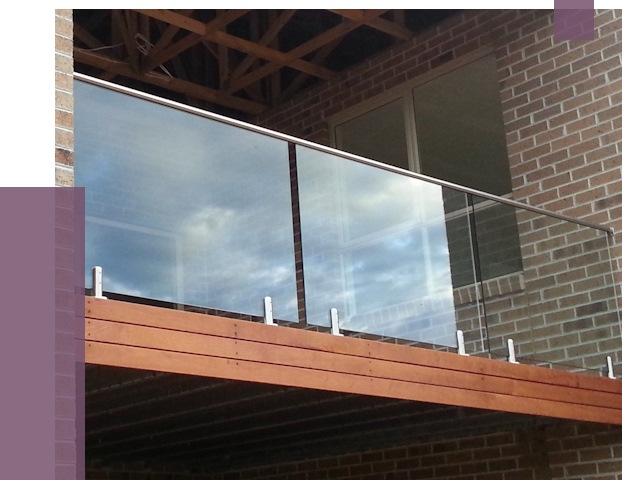 Стеклянные парапеты на крыше и террасе в Сестрорецке от 11530 руб. | ПРОЛЁТ-Сст