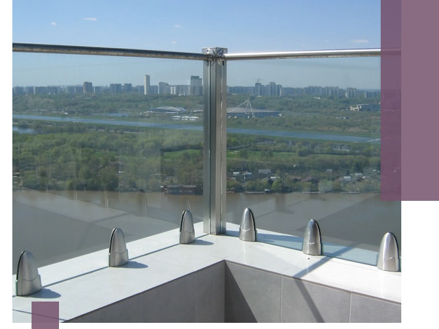 Стеклянные парапеты премиум класса в Сестрорецке для домов и бизнесов