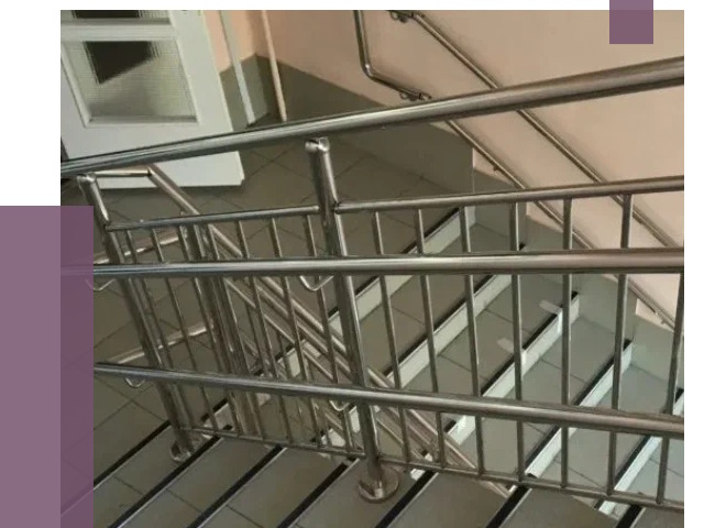 Демонтаж поручней из нержавейки в Сестрорецке от 3587 руб.